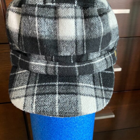 Newsboy Plaid Hat Black/White/Grey One Size - Picture 2 of 3